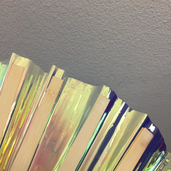 PRE-LOVED LASR - Liquid Shockwave Iridescent Fluid Rave Fan- MISC017 - Picture 7 of 10